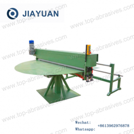 Automatic wide abrasive cloth roll cut to length machine for wide belt making